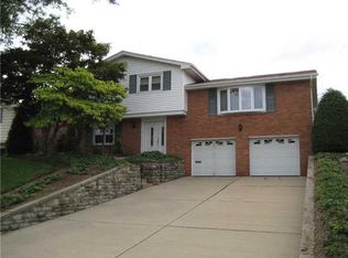 5016 Debra Dr, Pittsburgh, PA 15236