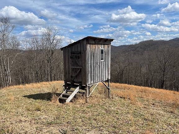 2nd image of 81 Bub Park Rd