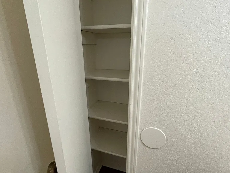 923 Simon Dr — Photo 16