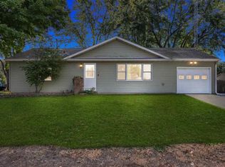 429 Brady St, Hills, IA 52235