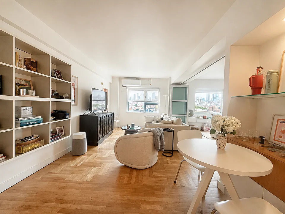 180 W Houston St #9A