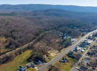 1357 E Main St, Waynesboro, VA 22980