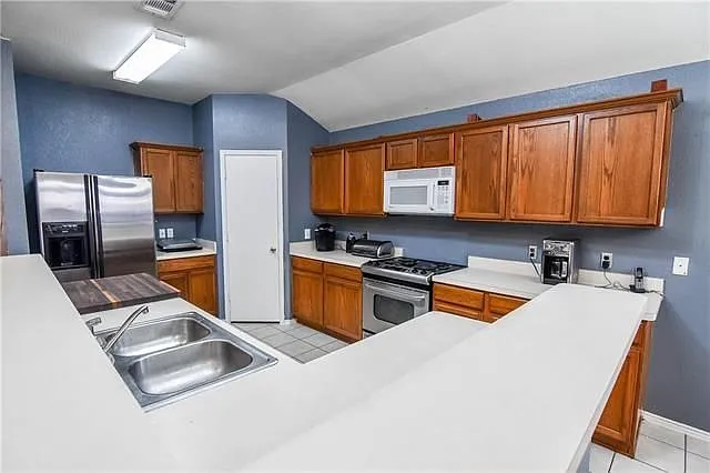 4505 Claret Ct — Photo 5