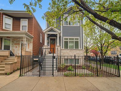 (Undisclosed Address), Chicago, IL, 60618