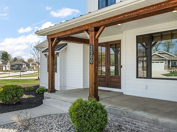 3rd image of 2500 Stirling Dr