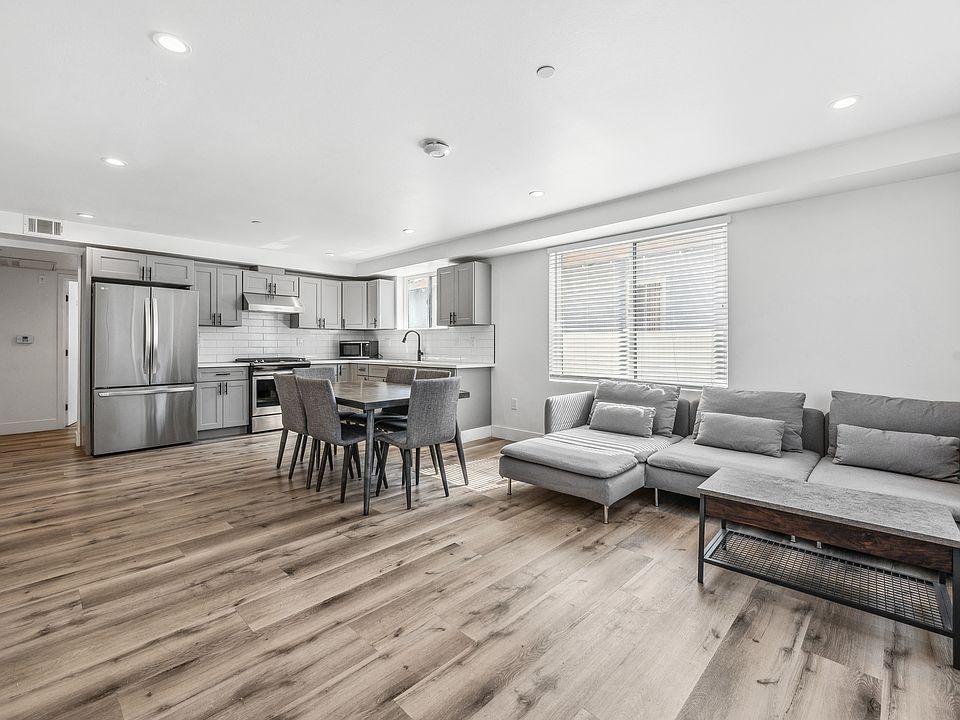 1st image of 1421 1/2 W 35th St #1421