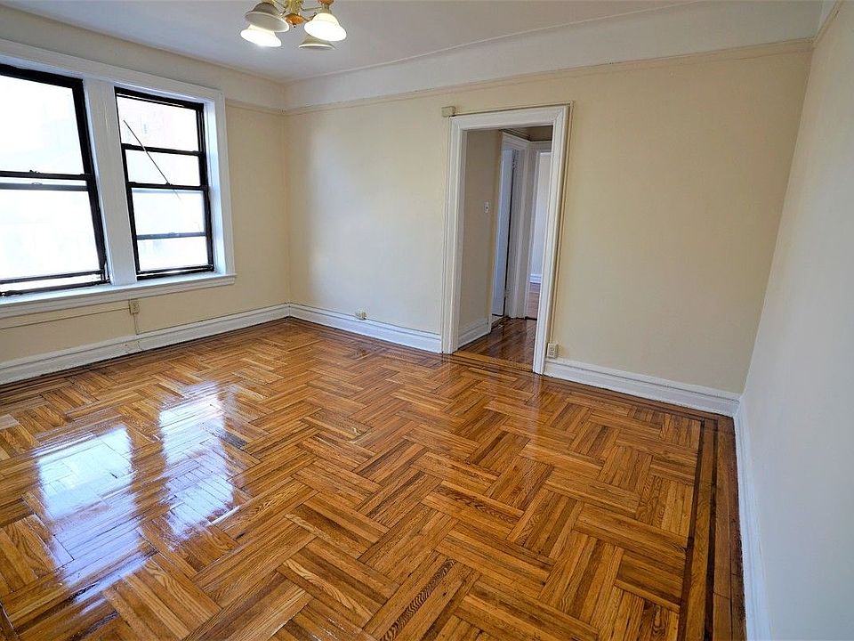 2nd image of 2234 Ocean Ave APT B4