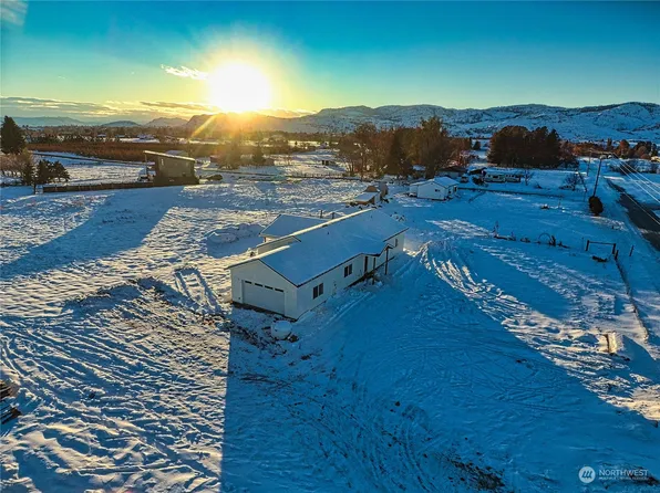 82 Nichols Road, Omak, WA 98841