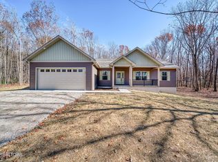 62 Bussell Dr, Monterey, TN 38574