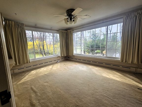 5th image of 35 Bogert Rd