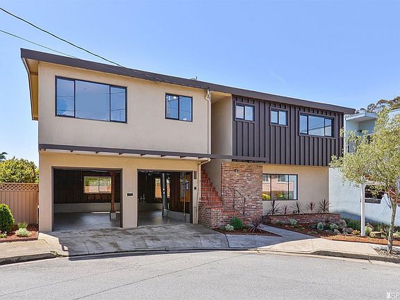 2nd image of 16 Sherwood Ct