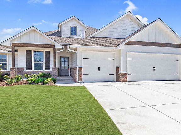 Homes by Taber Hazel Floor Plan - 10109 NW 141st Cir - Stoneridge Farms