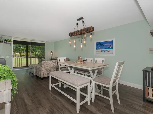 9811 N Hollybrook Lake Dr APT 204, Hollywood, FL 33025