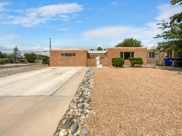 2001 Moon St NE, Albuquerque, NM 87112