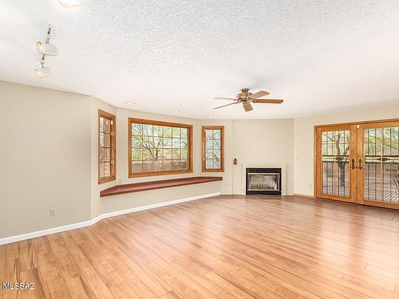 5th image of 3041 W Sahuaro Dr