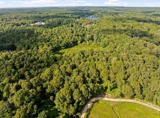 940 County Rd, Pocasset, MA 02559