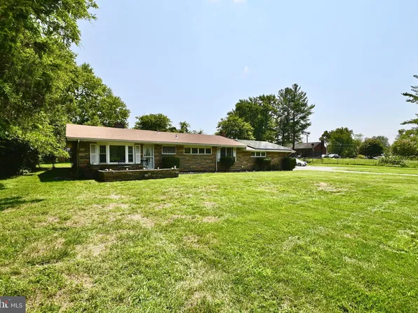 2214 Ritchie Rd, District Heights, MD 20747