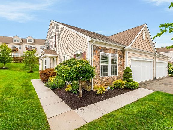 3rd image of 8 Atkins Court