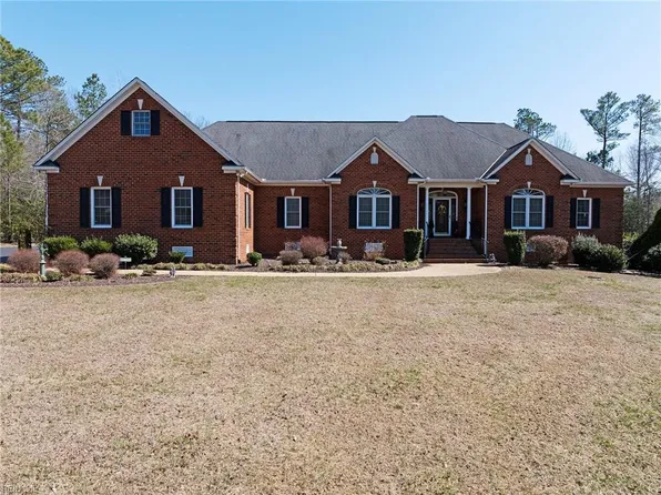 10360 Old Towne Ln, New Kent, VA 23124