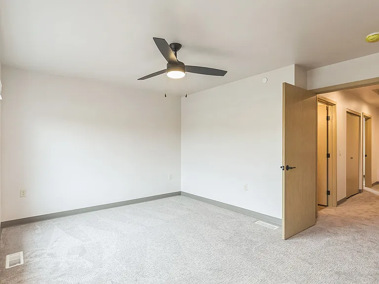 Lindoo School Apartments and Townhomes — Photo 15