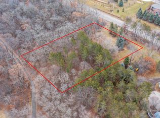 10960 Valley Creek Rd, Woodbury, MN 55129