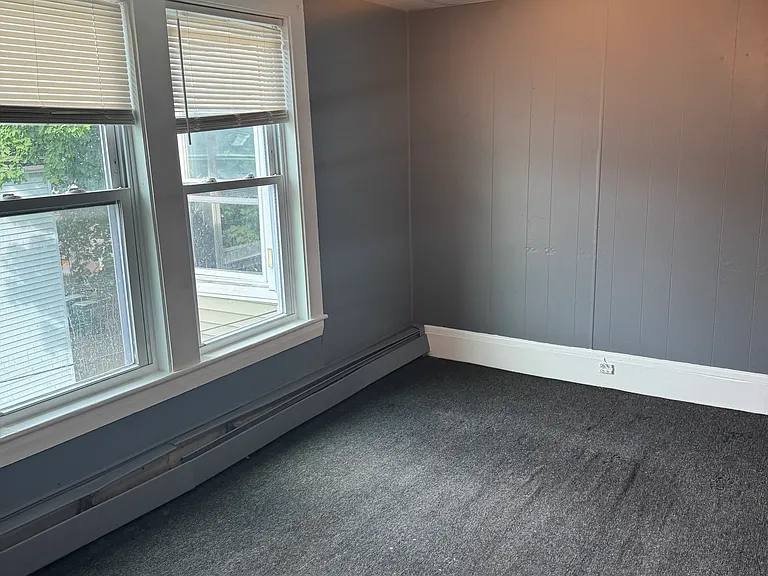 140 Adams St #3 — Photo 2