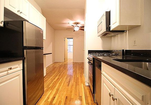 2nd image of 244 E 77th St APT 4