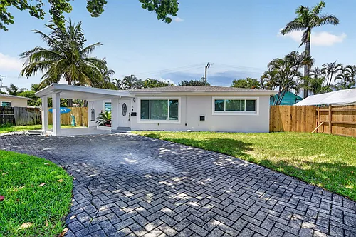 155 NE 20th St Photo 1 155 NE 20th St Photo 1