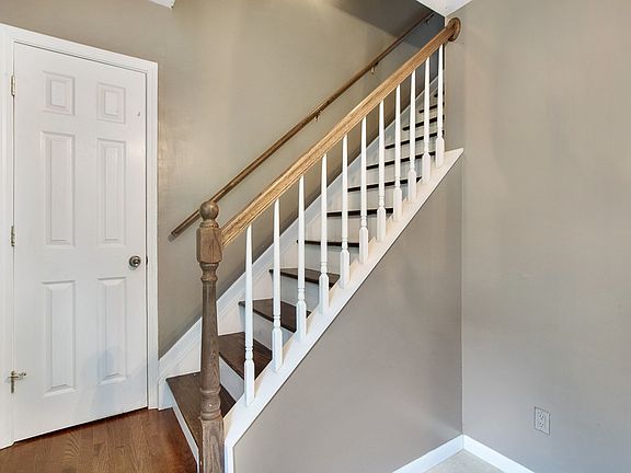 5th image of 1433 Brookcliff Dr