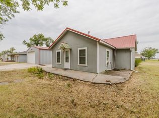 321 N Kansas Ave, Burrton, KS 67020