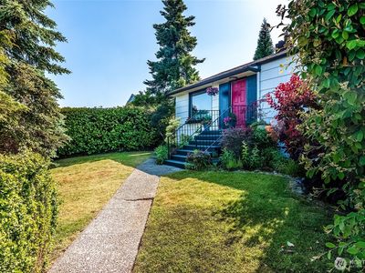3831 37th Avenue SW, Seattle, WA, 98126
