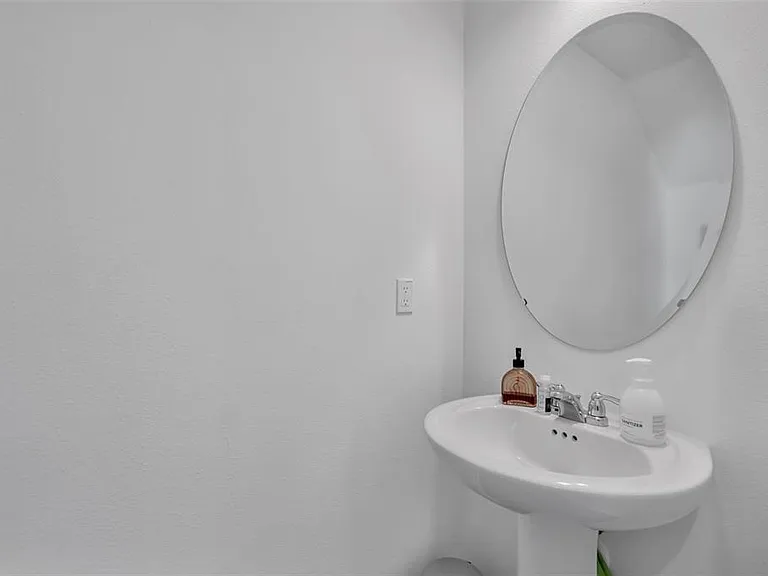 6359 Kay Morgan Ln — Photo 13