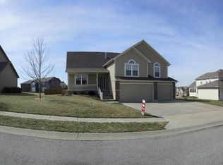 1517 Haystack Rd, Raymore, MO 64083