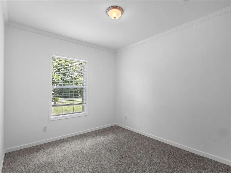 1284 Plymouth Pl — Photo 34