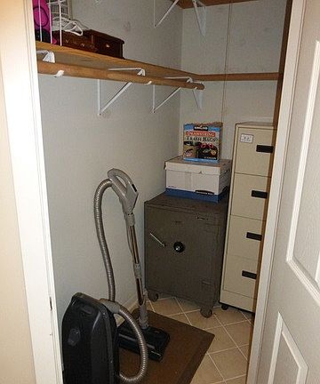 4th image of 1108 E Wilson Ave #1108