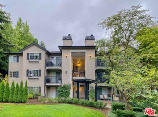 210 9th St APT E103, Kirkland, WA 98033