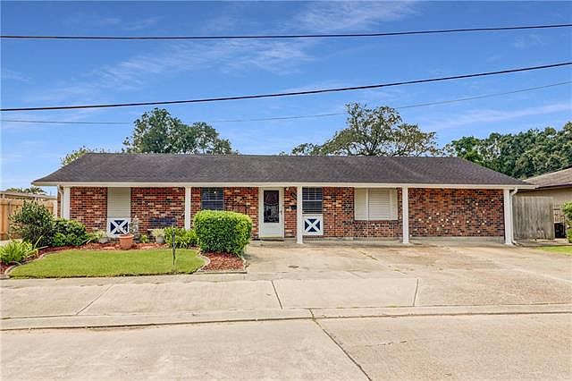1st image of 5009 Warwick Dr