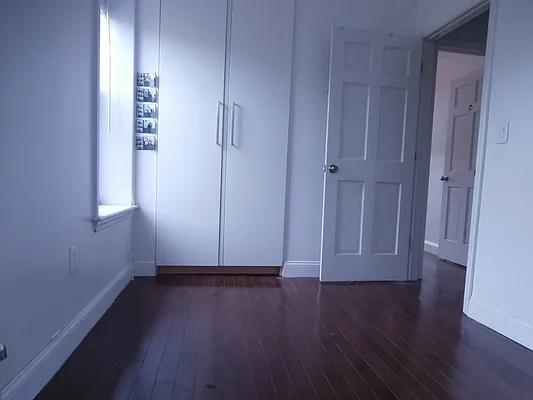 Rented by Bond New York | media 7