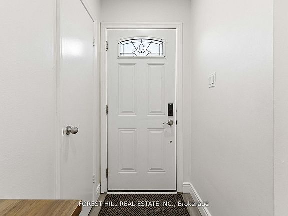 3rd image of 23 Japonica Rd