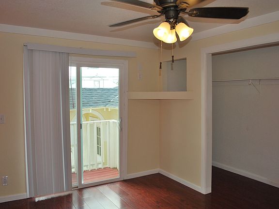 Main bed with balcony