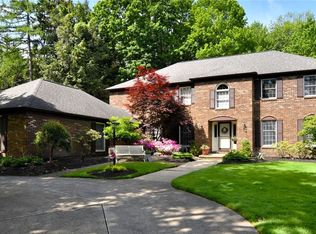 5510 Som Center Rd, Solon, OH 44139