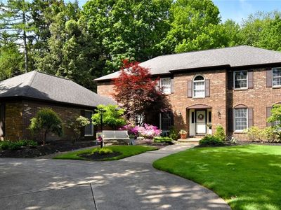 5510 Som Center Rd, Solon, OH, 44139
