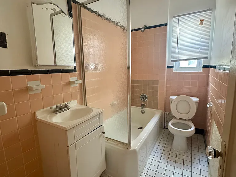 87 W Main St #B — Photo 6