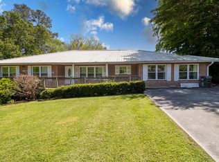 1205 Vanderbilt Dr, Dalton, GA 30720