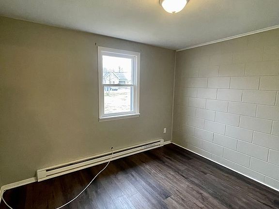 5th image of 320 E Cherry St APT 6