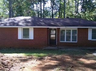 895 Needle Dr, Forest Park, GA 30297