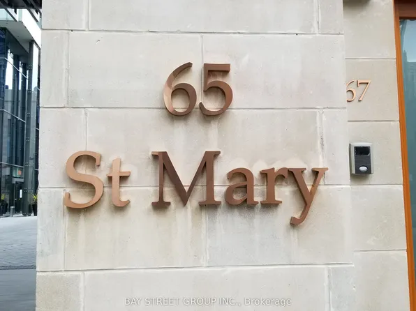 65 Saint Mary St, Toronto, ON