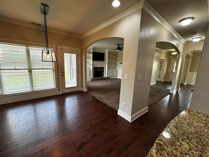 7605 Ashor Dr NW — Photo 8