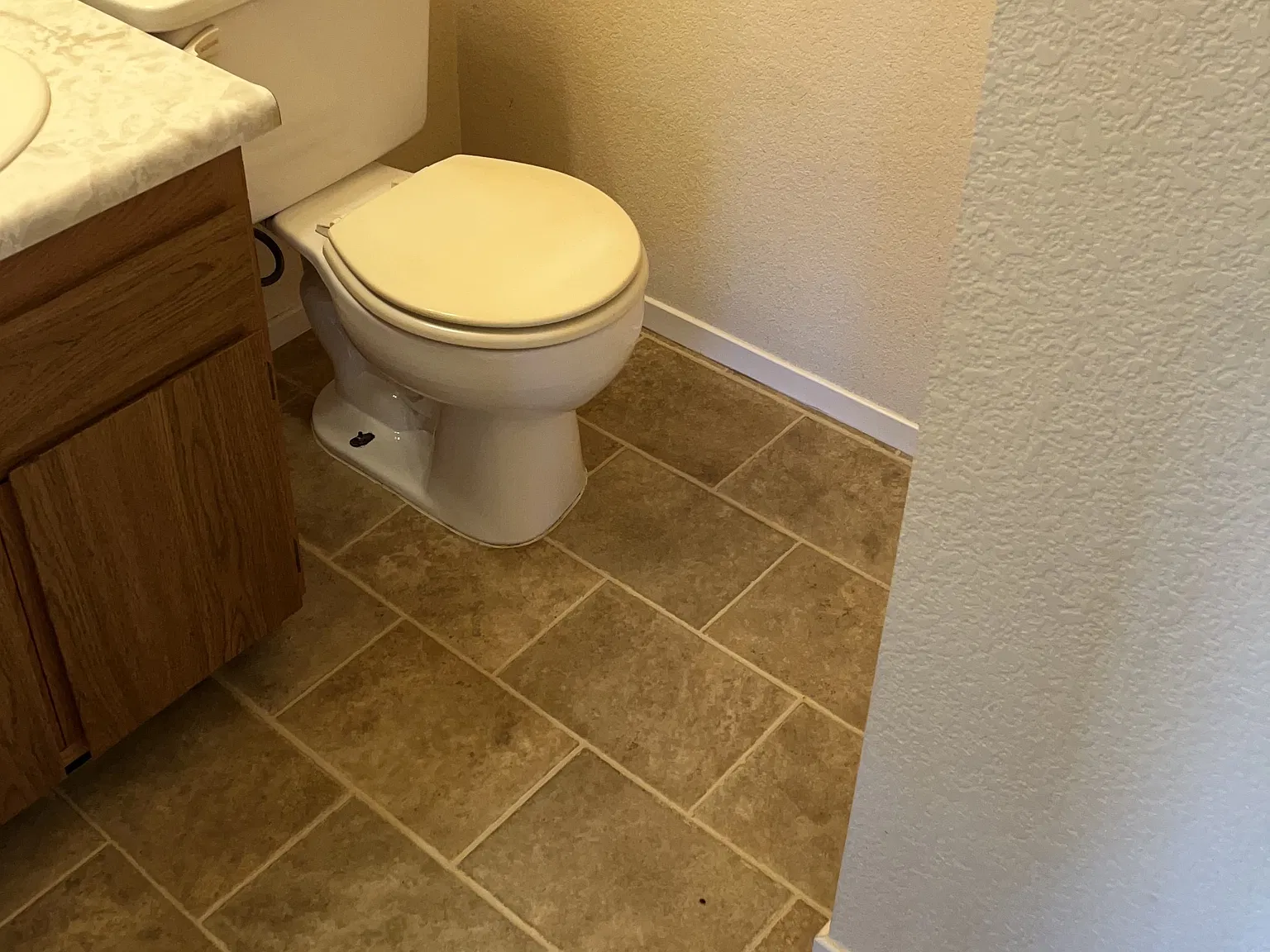2 bed, 1.5 bath, 1020 sqft, $1,295 — Photo 2