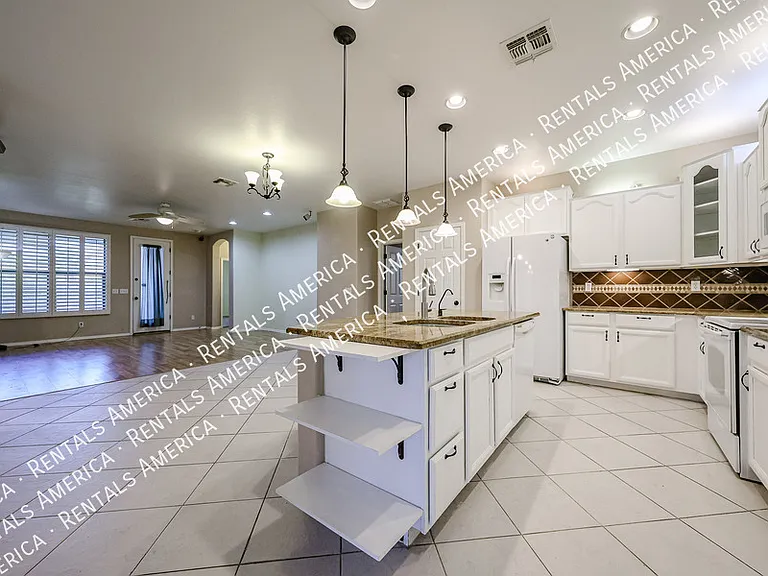 30984 N Obsidian Dr — Photo 9